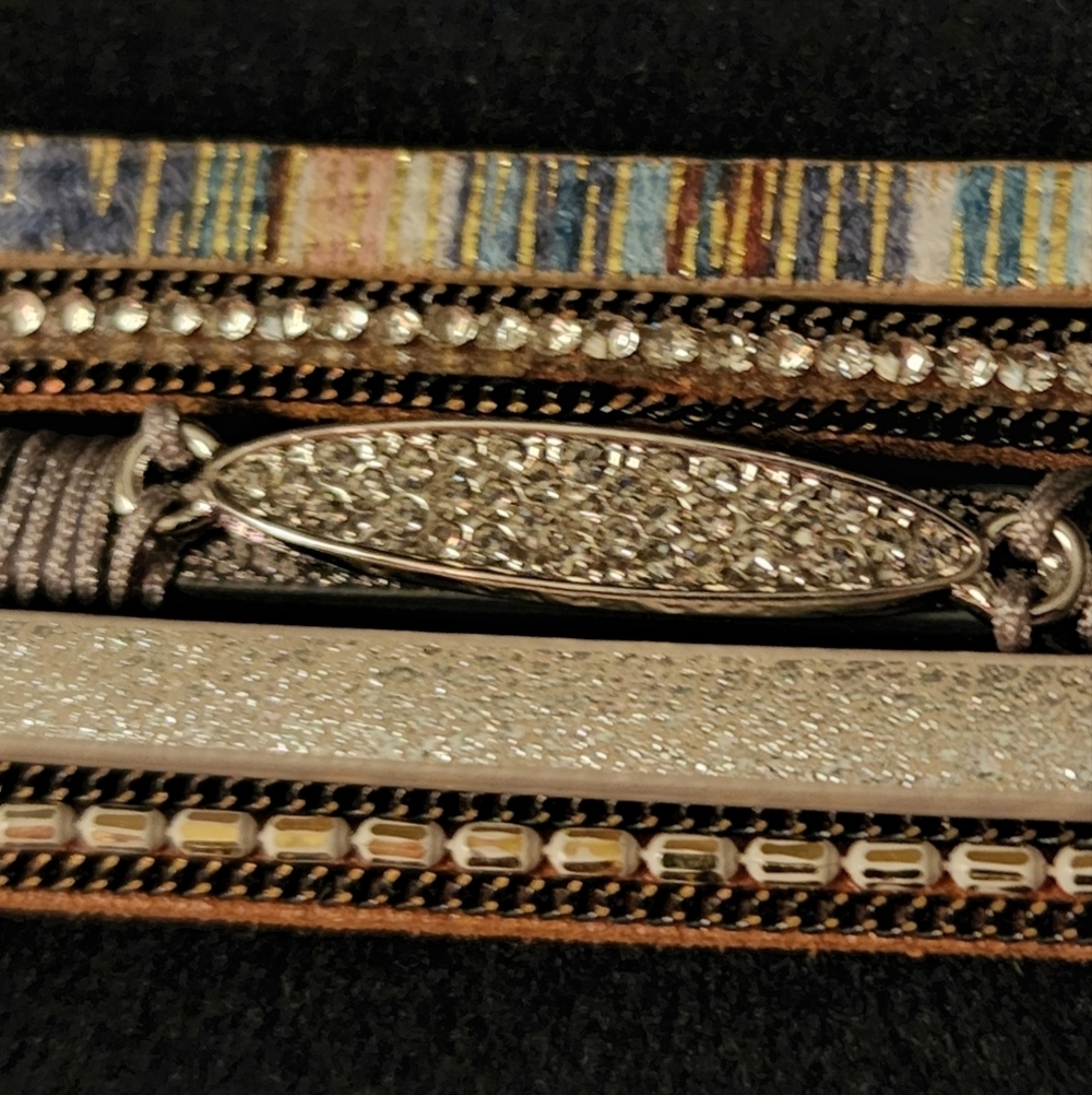 🆕️ BRONZE & SILVER-TONE LEAF MAGNETIC BRACELET - Picture 7 of 9